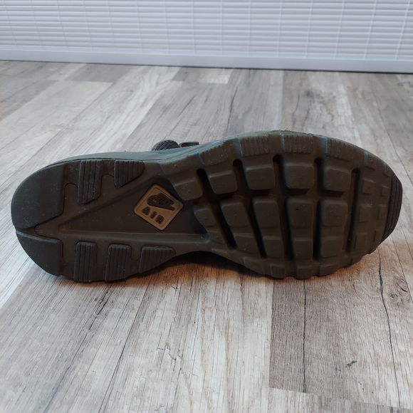 Nike Air Hurache Run Ultra SE Cargo Khaki Olive Green 875841-303 - Picture 6 of 11